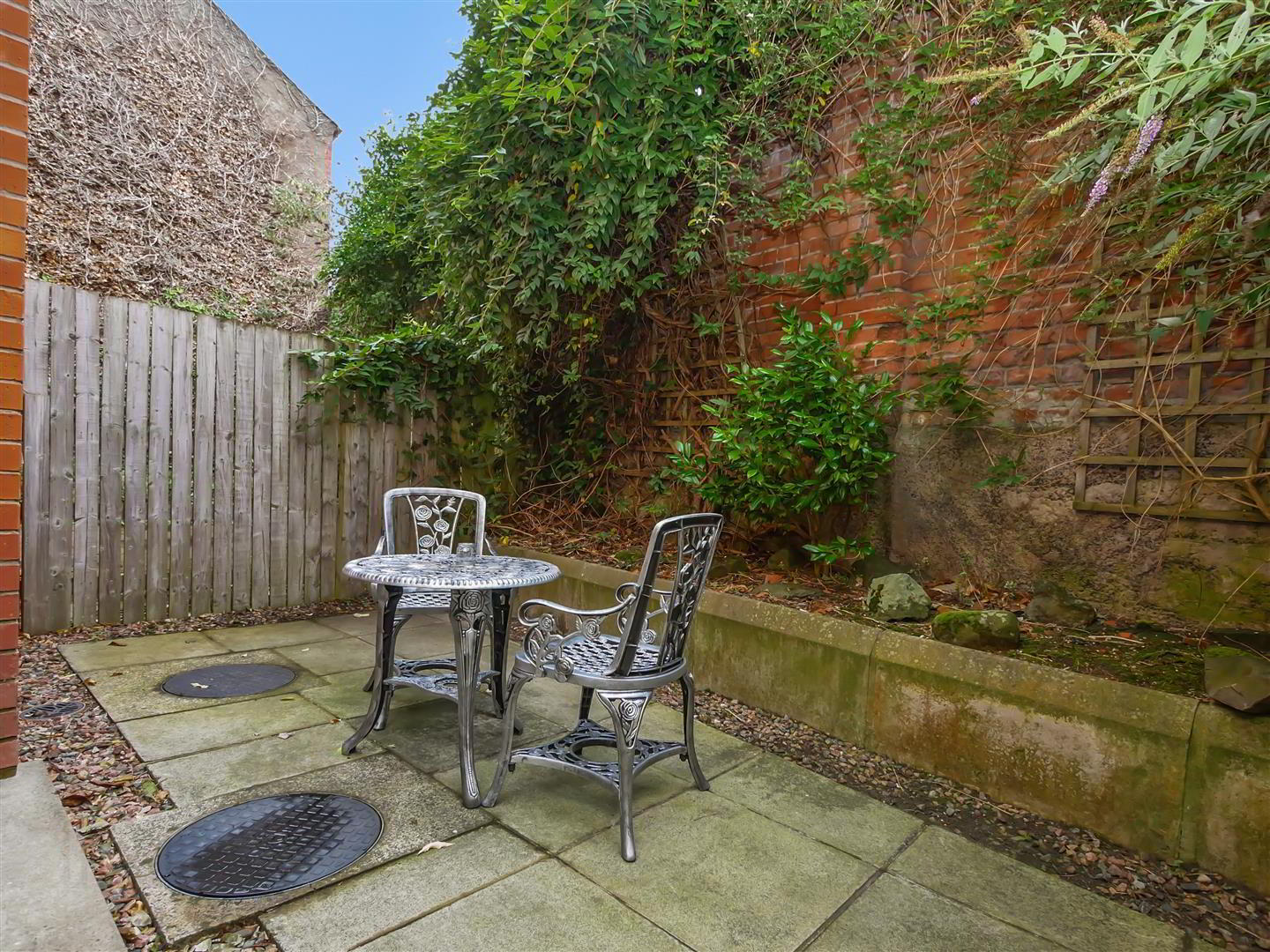 20 Halcombe Street 26 of 27