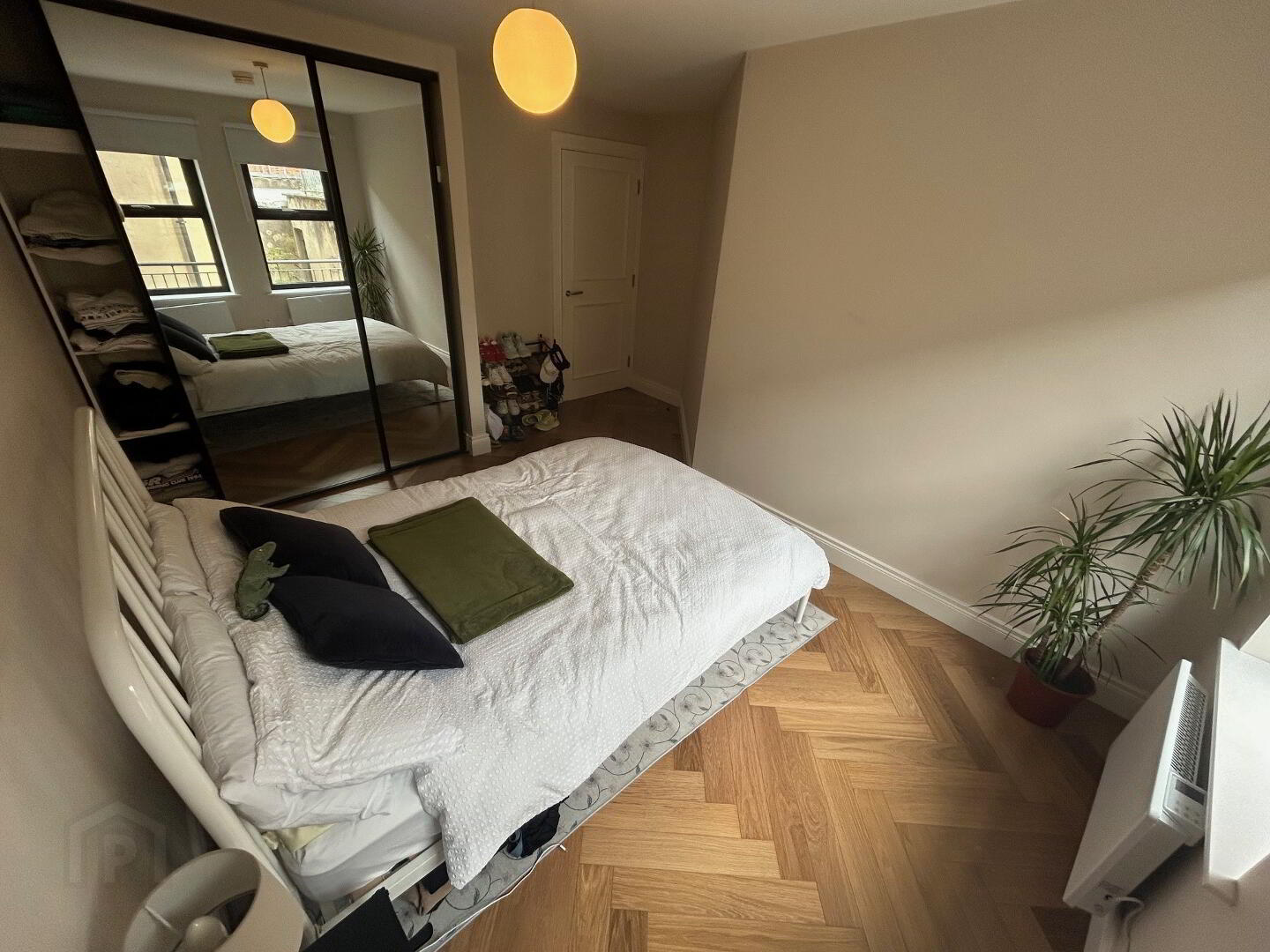 Apt 1, 3 Eglantine Place 11 of 16