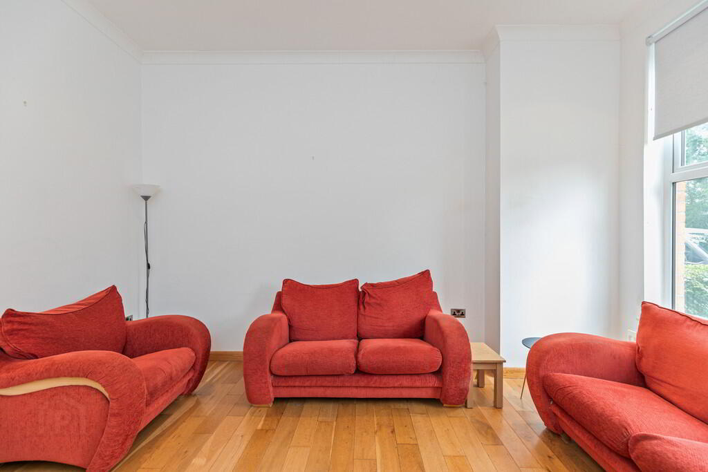 2 Earlston Mews, 12 Annadale Avenue 5 of 20