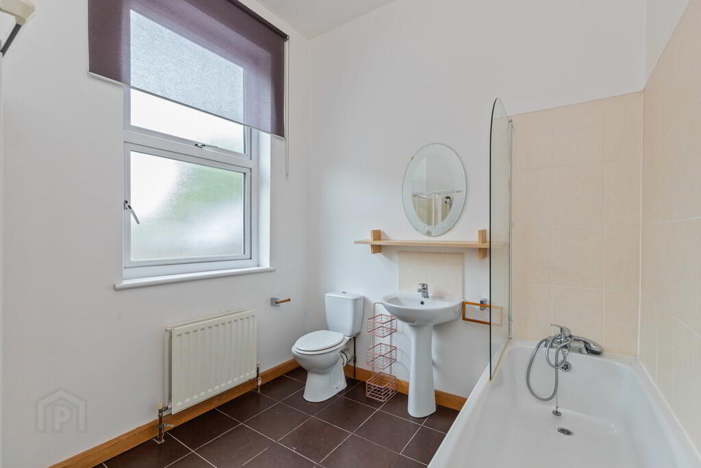 2 Earlston Mews, 12 Annadale Avenue 11 of 20