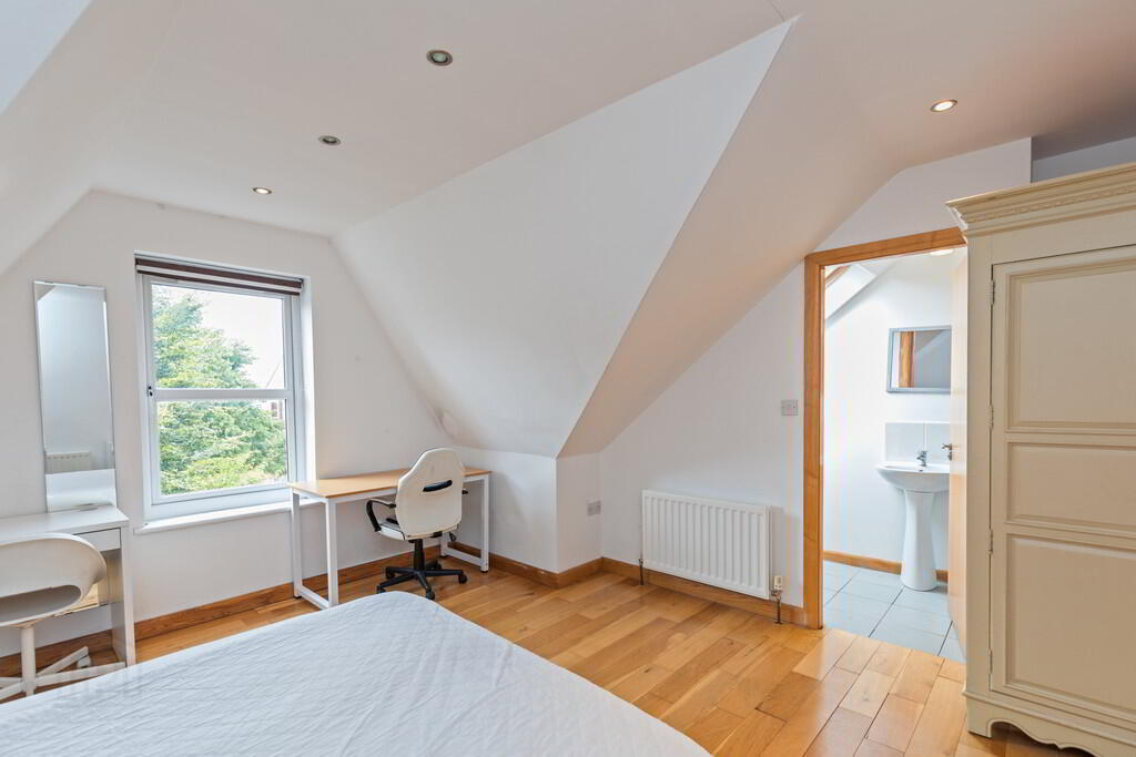 2 Earlston Mews, 12 Annadale Avenue 15 of 20