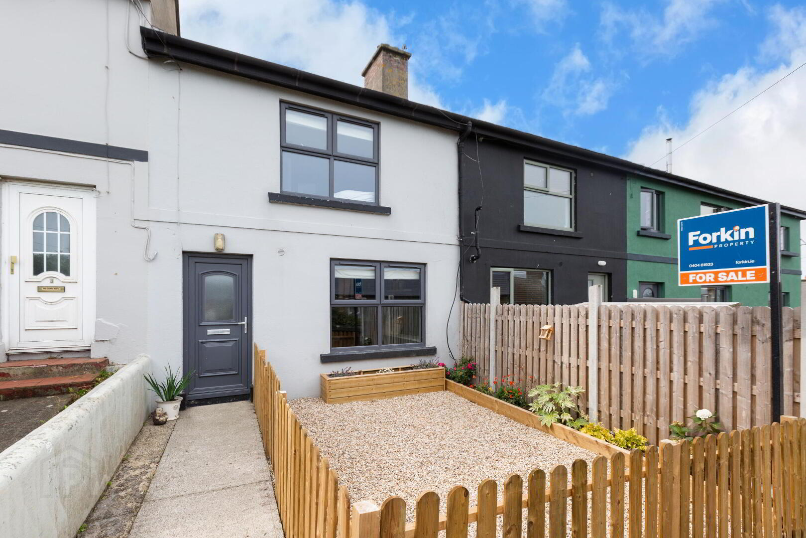 2 Dunbur Terrace 1 of 12