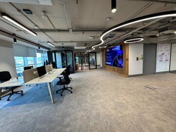 5th Floor Lanyon Plaza, 8 Lanyon Place 4 of 8