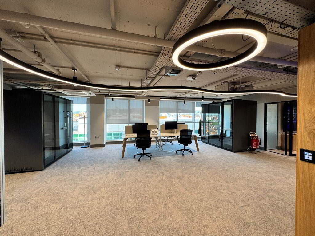5th Floor Lanyon Plaza, 8 Lanyon Place 5 of 8