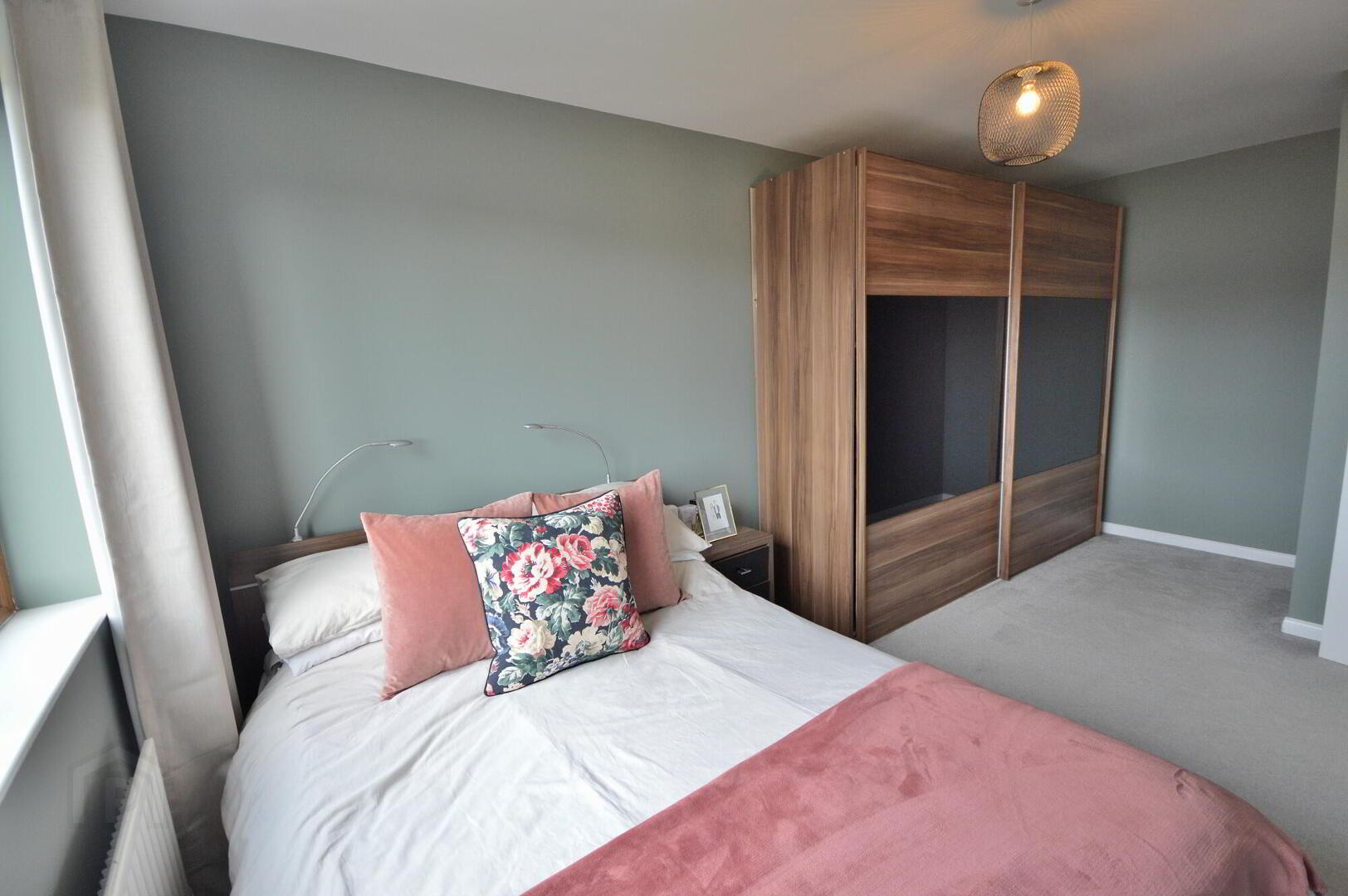 29 Stonebridge Square 12 of 21