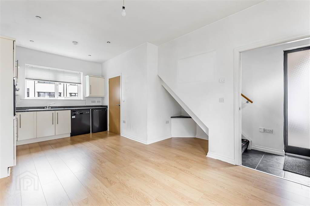 36a Holborn Avenue 9 of 24