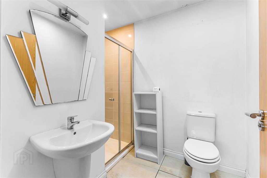 36a Holborn Avenue 17 of 24
