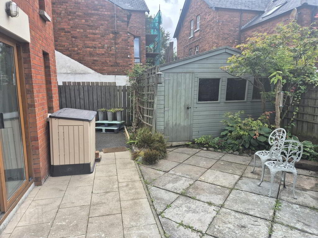 2a Irwin Avenue 6 of 9