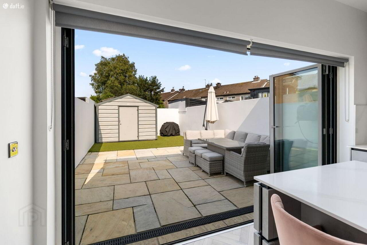 4 Avenue De Rennes 4 of 32