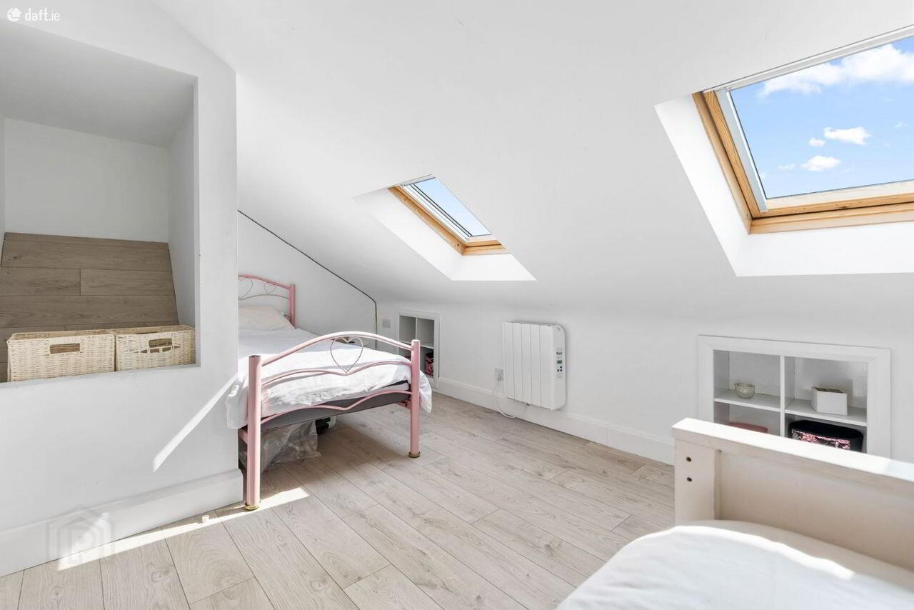 4 Avenue De Rennes 27 of 32