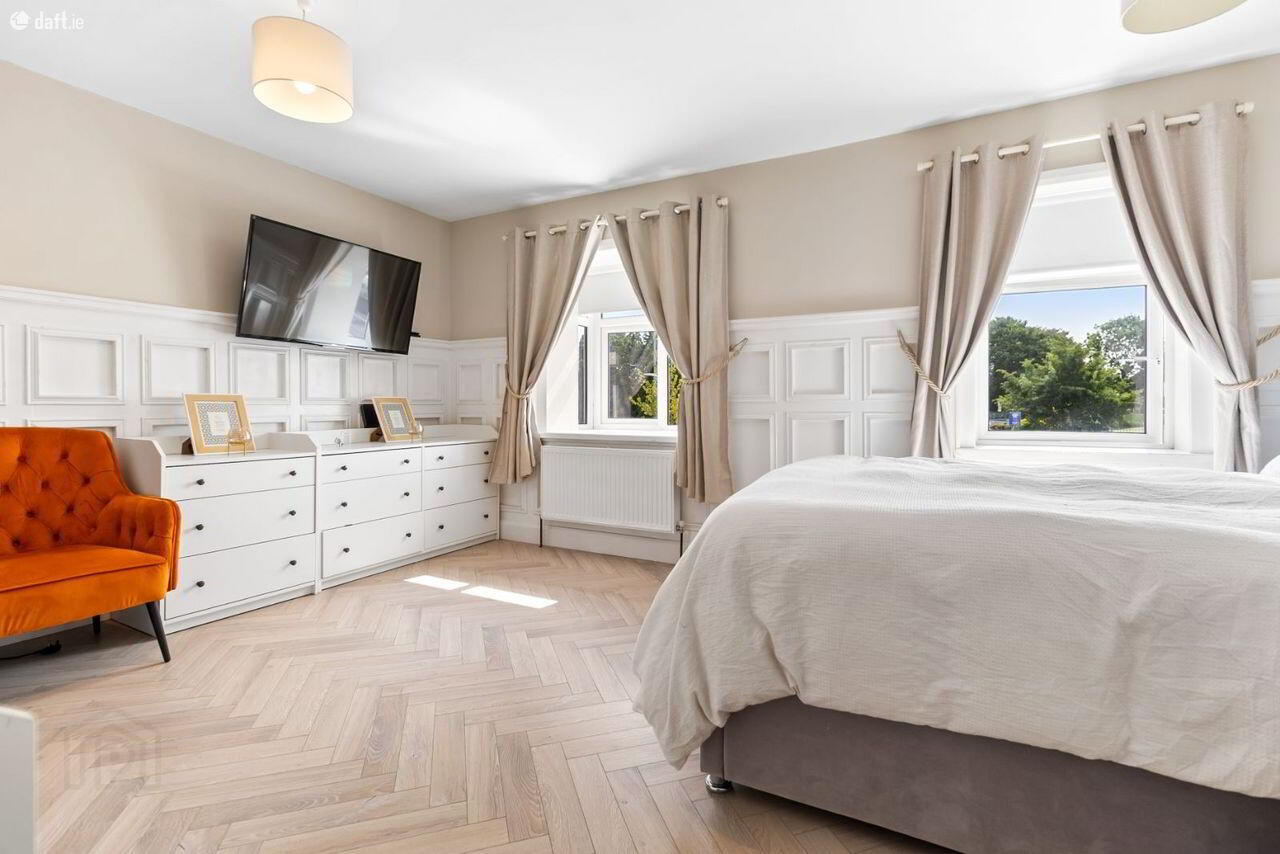 4 Avenue De Rennes 21 of 32