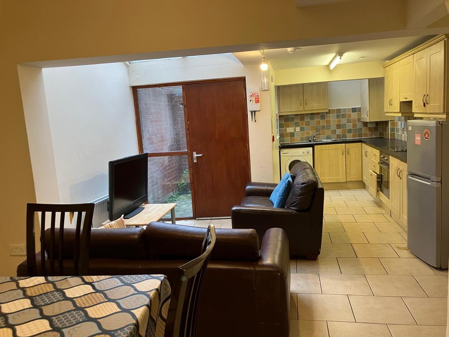 22 Agincourt Street 4 of 13