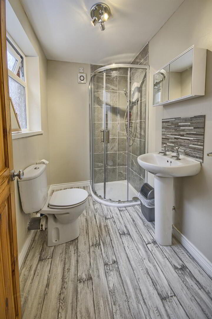 52 Hatfield Street 7 of 10