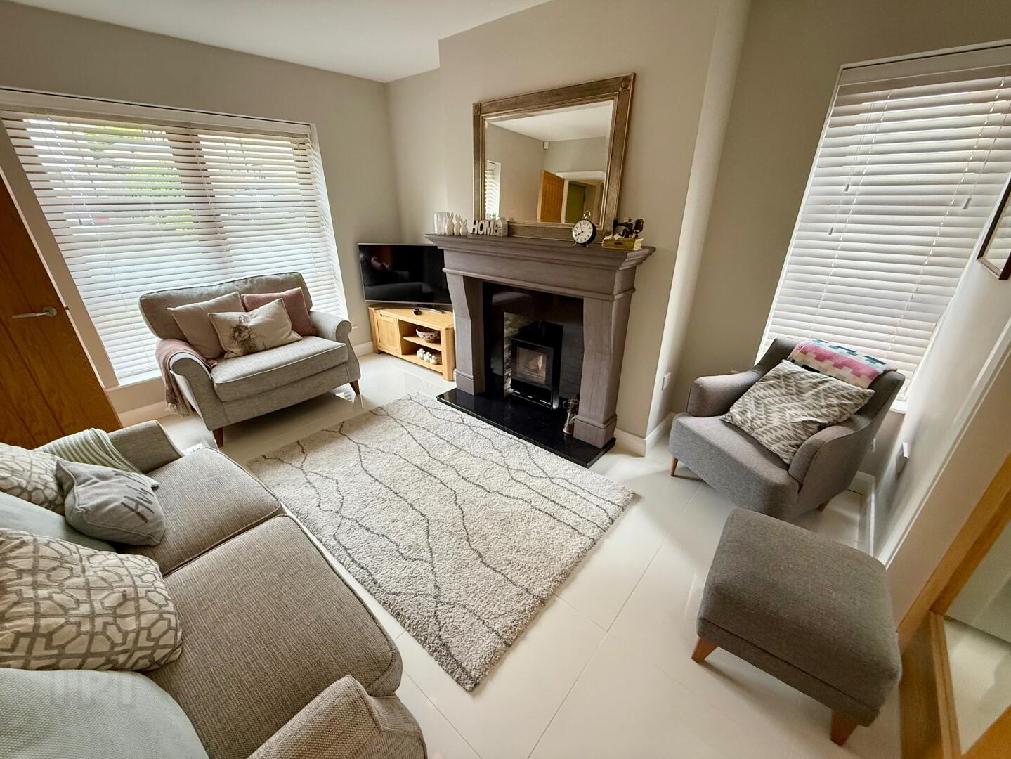 7 The Beechgrove 4 of 23