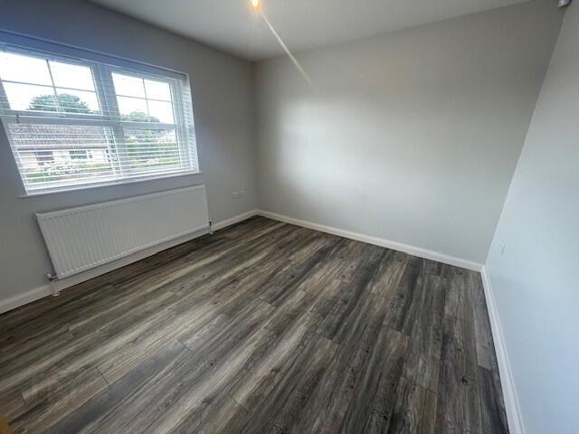 Unit 4, Park View 5 of 10