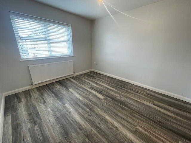 Unit 4, Park View 7 of 10