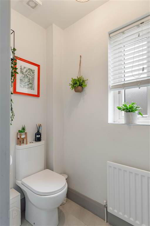 48 Woodbrook Walk 18 of 36