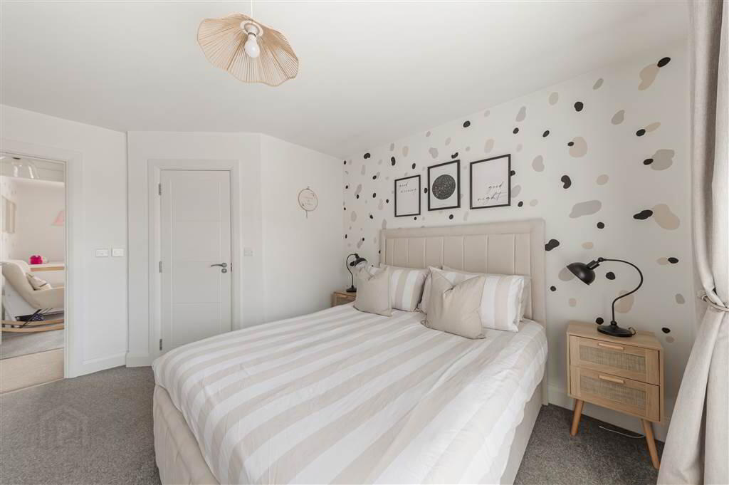 48 Woodbrook Walk 23 of 36