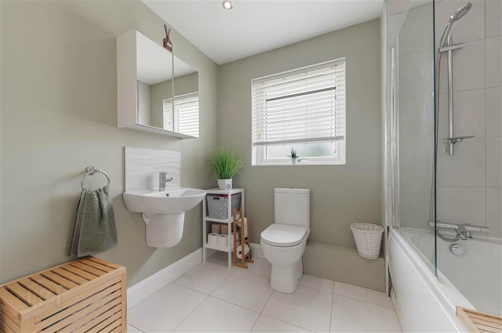 48 Woodbrook Walk 30 of 36