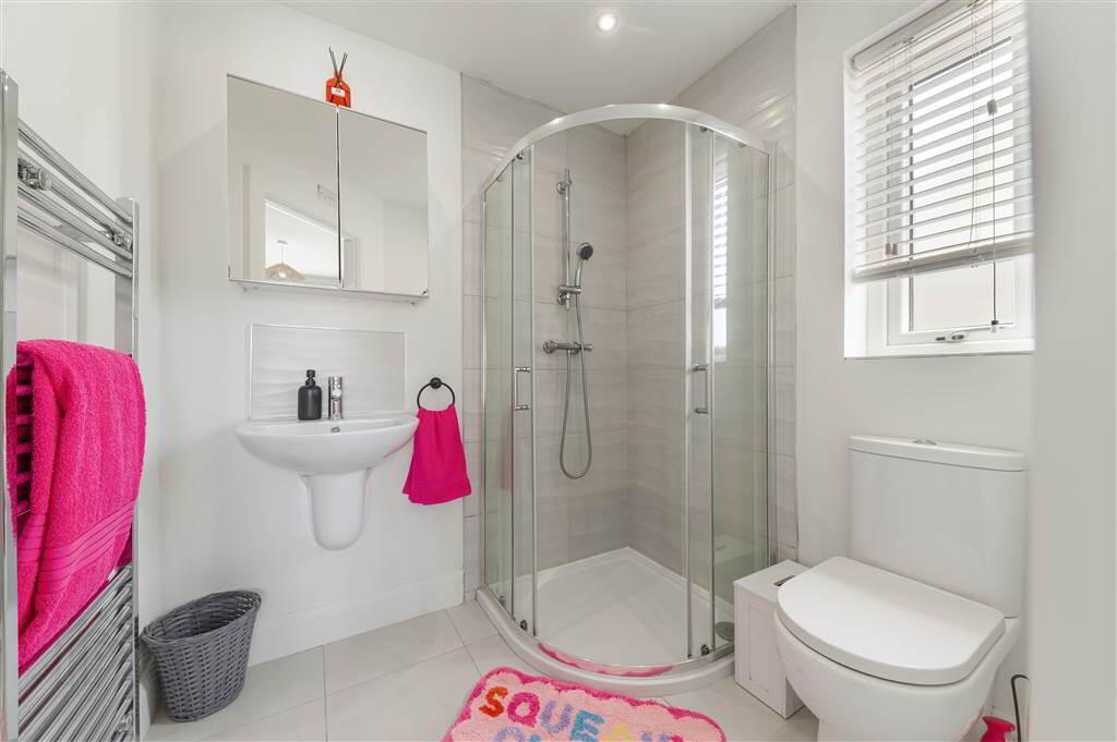 48 Woodbrook Walk 24 of 36