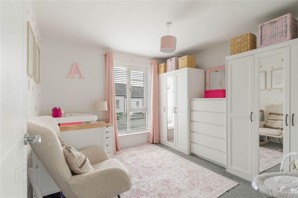 48 Woodbrook Walk 25 of 36