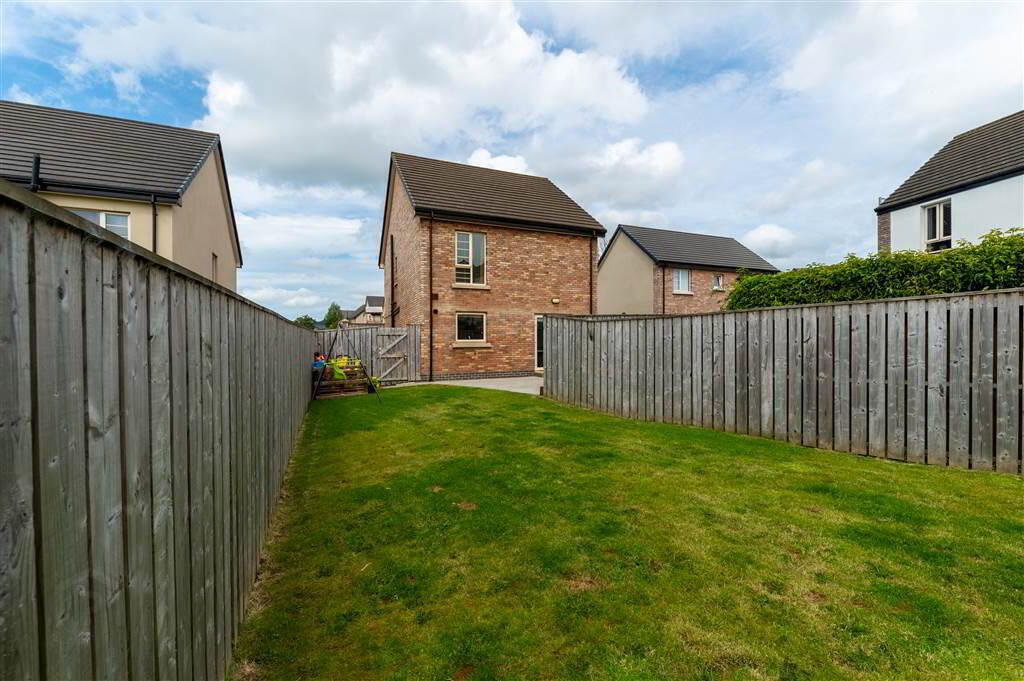 48 Woodbrook Walk 32 of 36