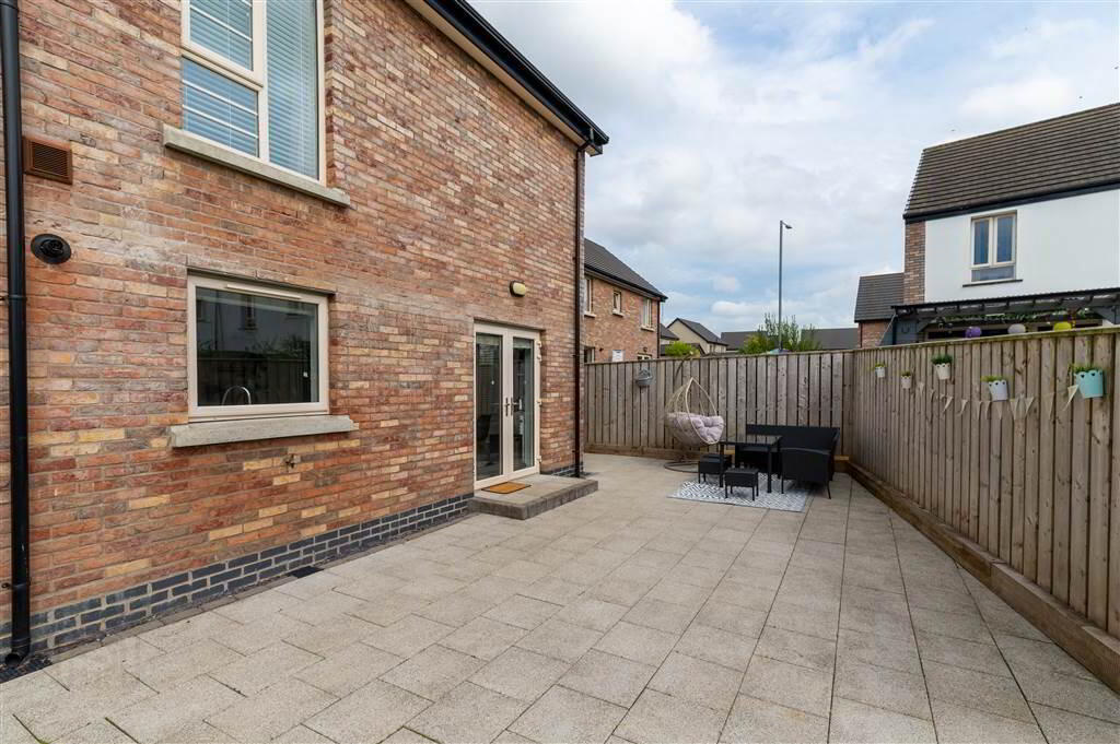 48 Woodbrook Walk 34 of 36