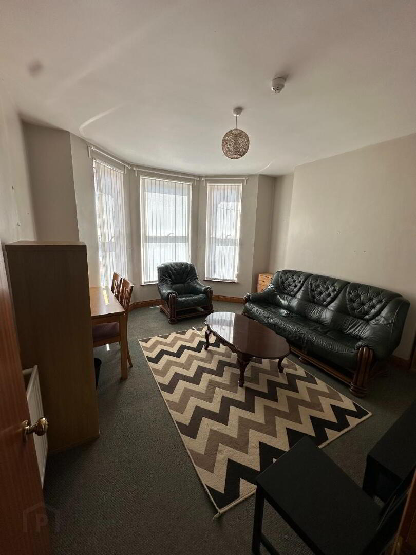 83 Malone Avenue Flat 1 2 of 7