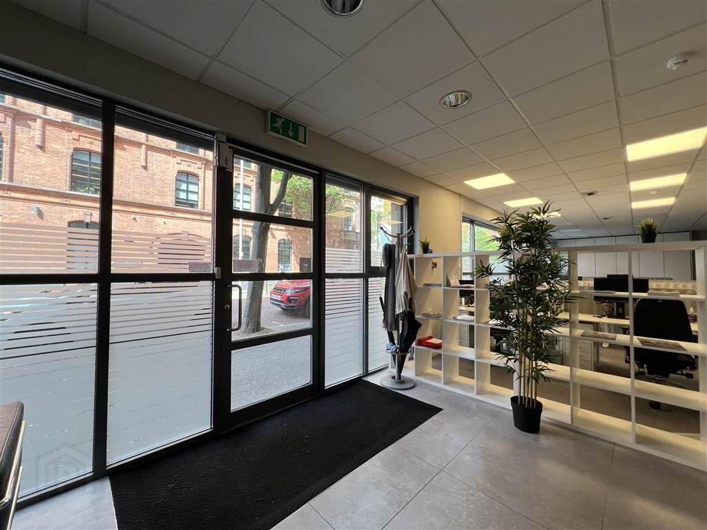 28 Adelaide Street- Suite 3 5 of 6