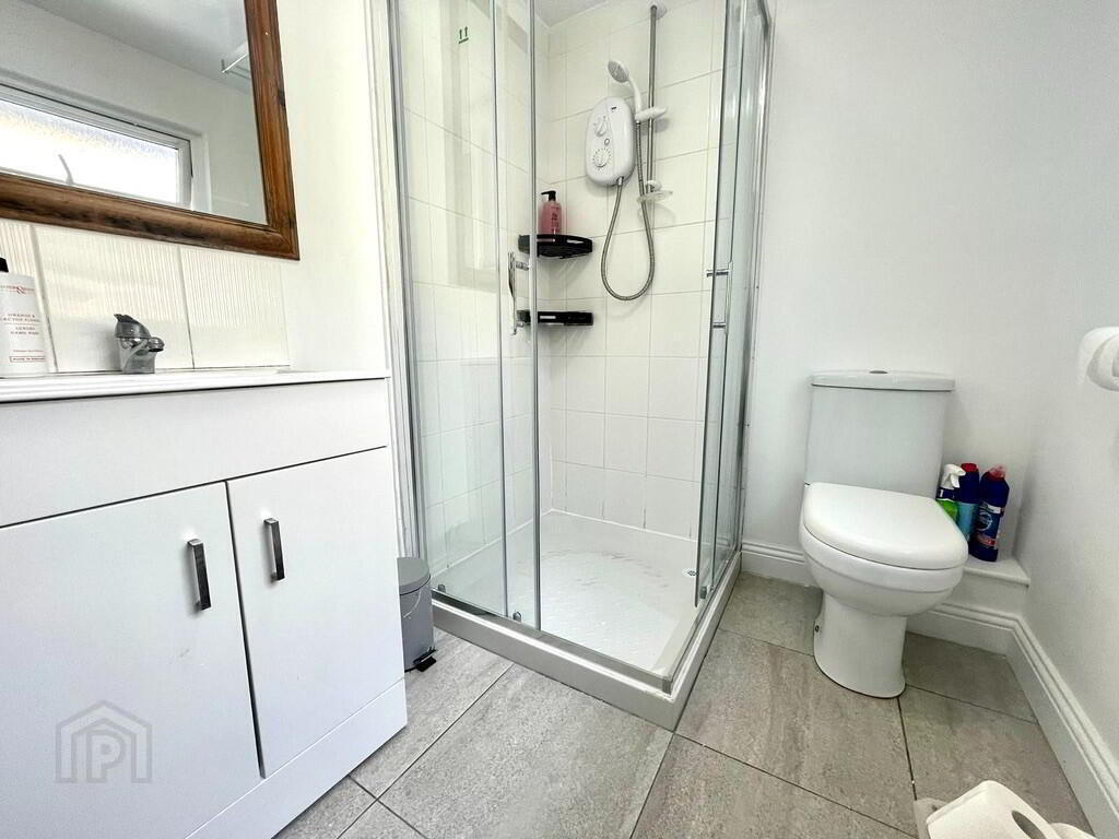 9 St Albans Gardens 7 of 7