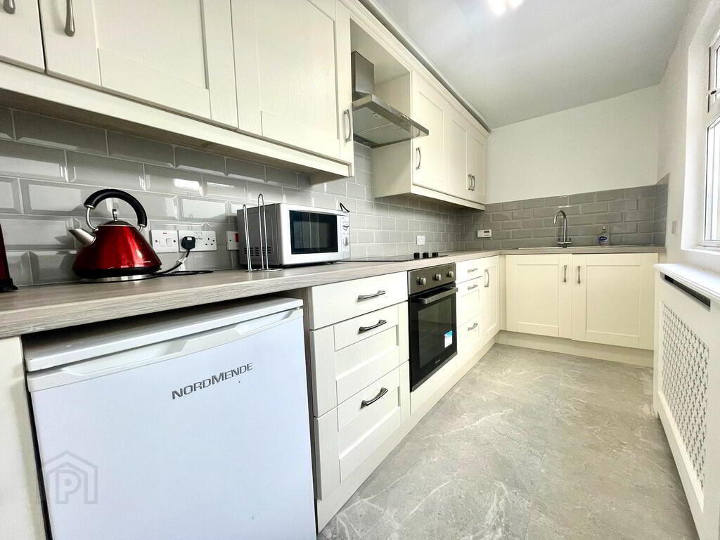 9 St Albans Gardens 4 of 7