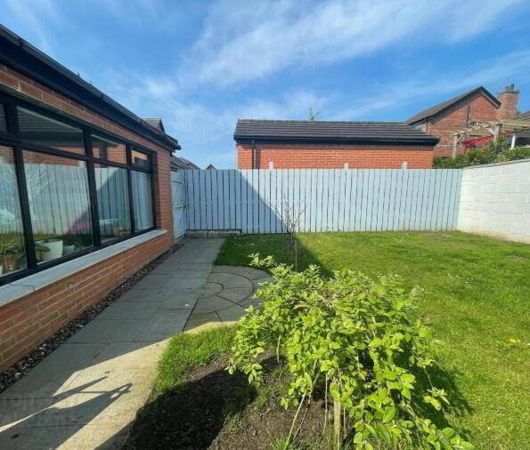 7 Highgrove Green 27 of 32
