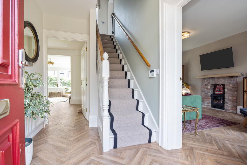 5 Governors Gate Crescent 3 of 39