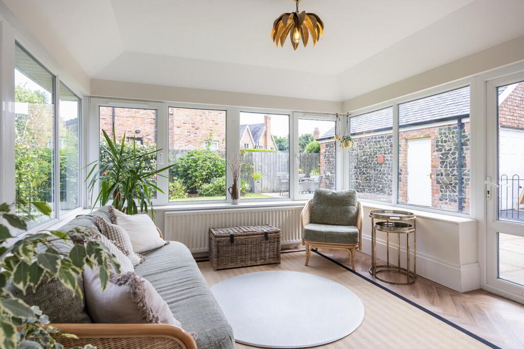 5 Governors Gate Crescent 14 of 39