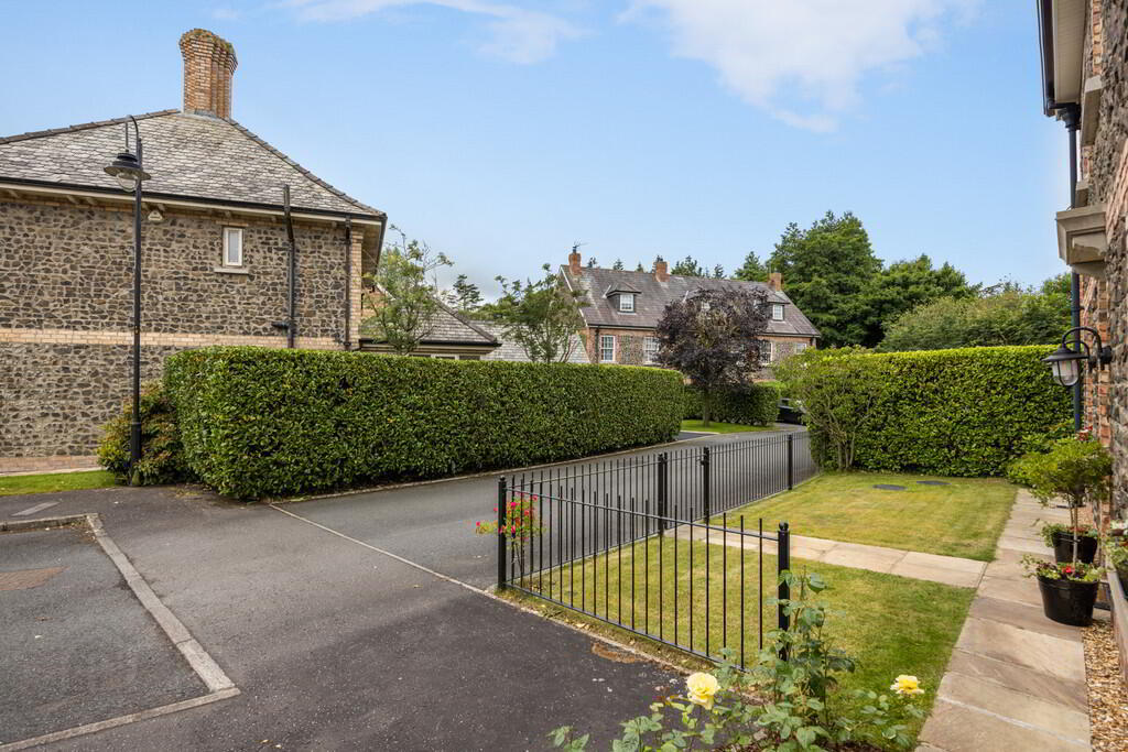 5 Governors Gate Crescent 38 of 39