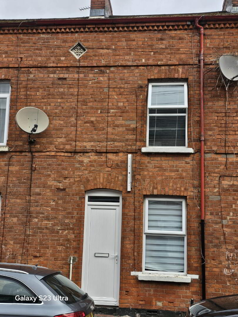 Room, 17 Dunvegan Street 10 of 10