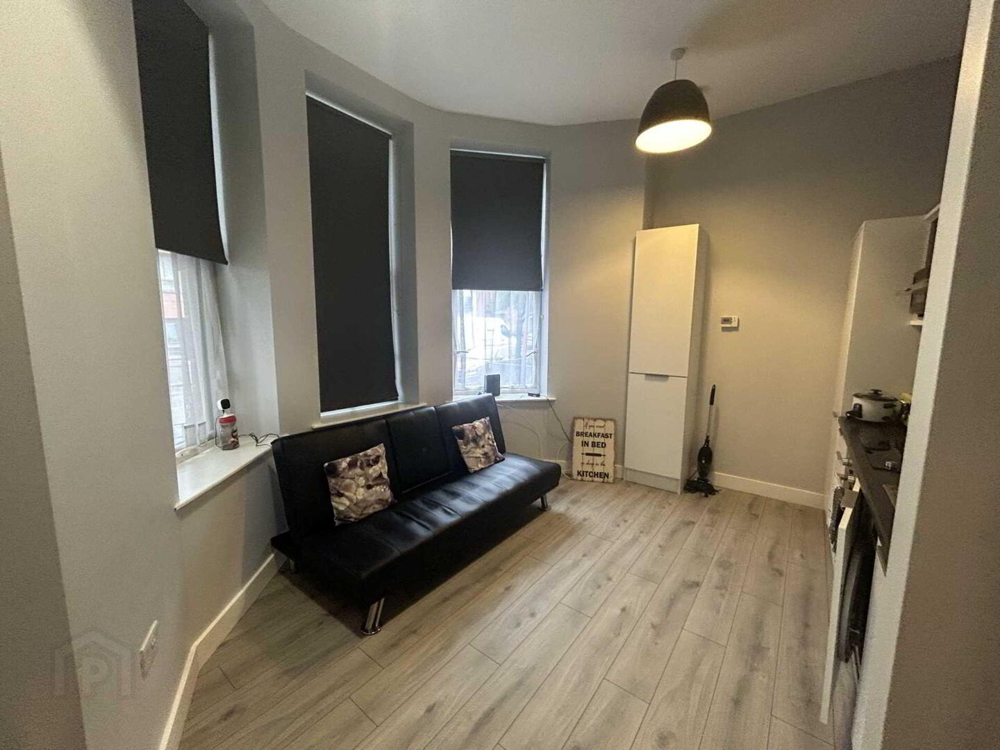 2.195 Templemore Avenue 5 of 12