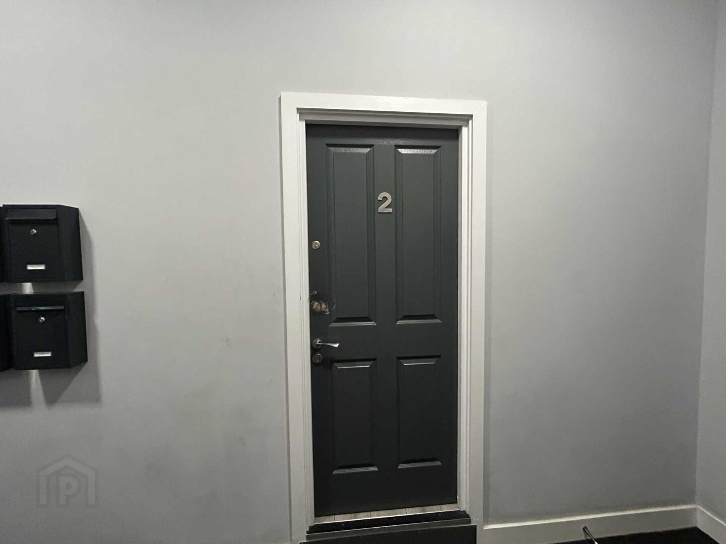 2.195 Templemore Avenue 3 of 12