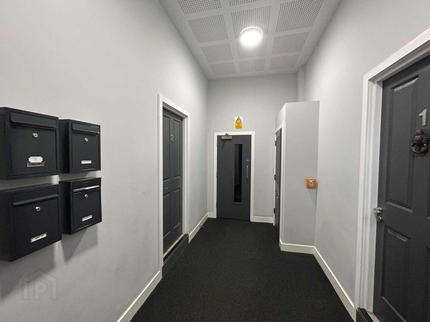 2.195 Templemore Avenue 2 of 12