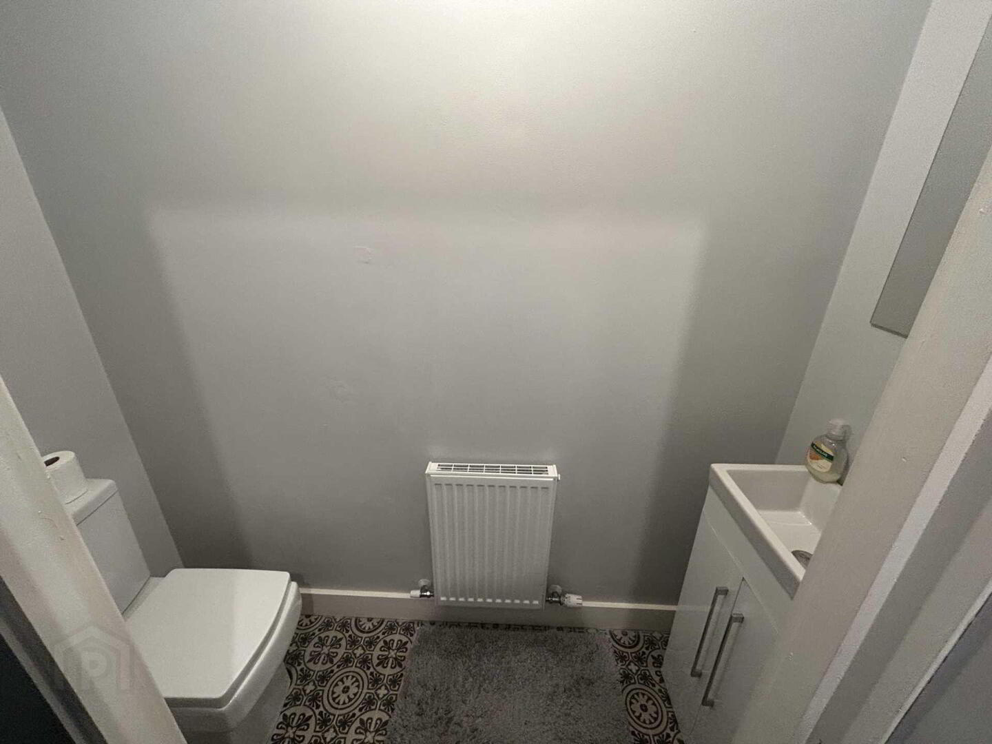 2.195 Templemore Avenue 8 of 12