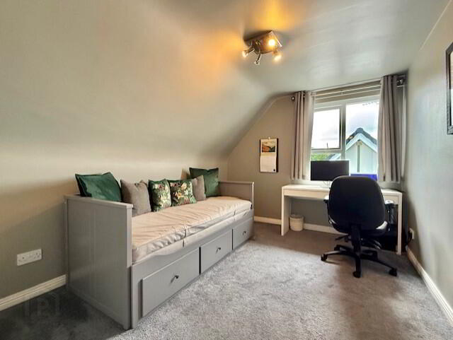 85 Glenmore Park 19 of 22