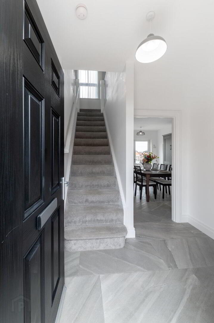 33 Castlegowan Place 8 of 15