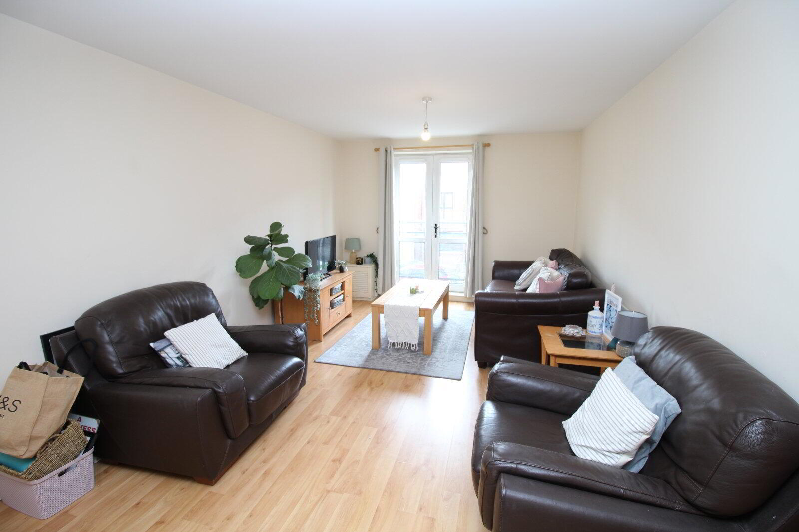 property description image