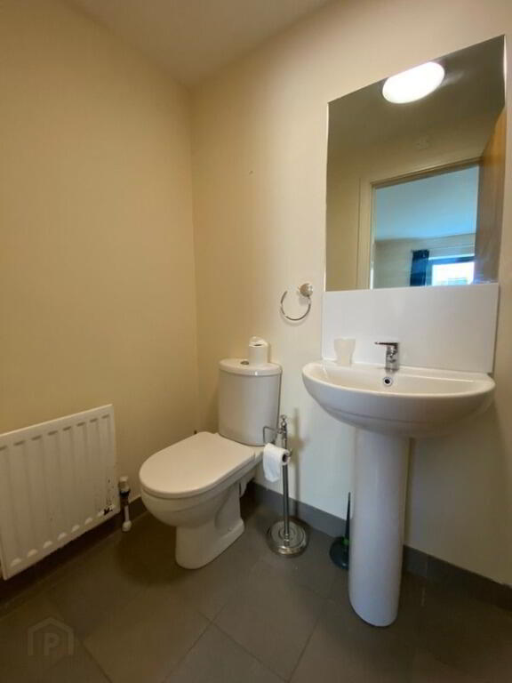 Victoria Place, 20 Wellwood Street 7 of 14