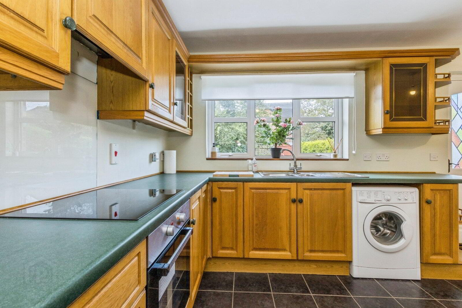 85 Whitethorn Brae 3 of 12