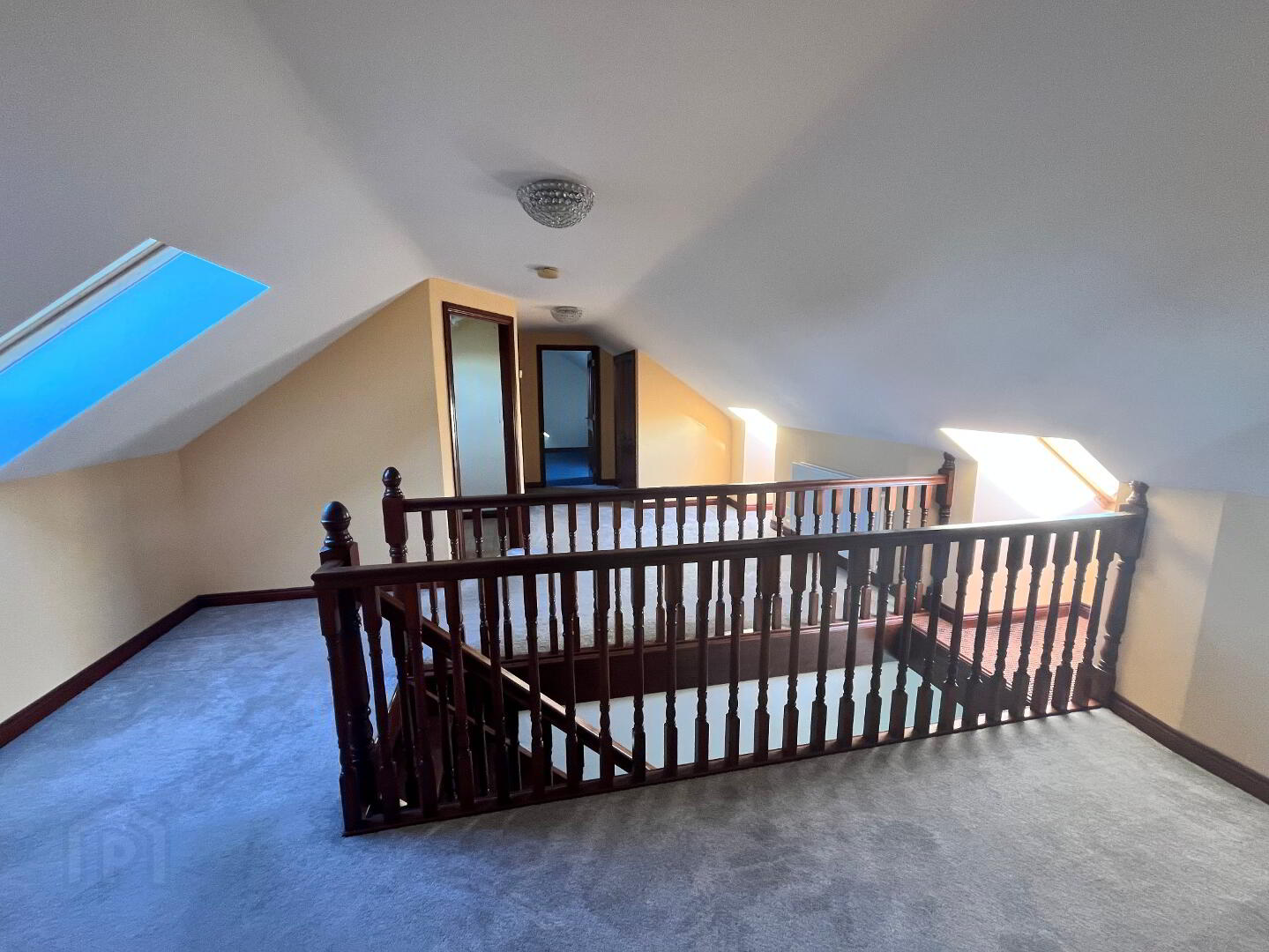 82 Paisley Road 11 of 25