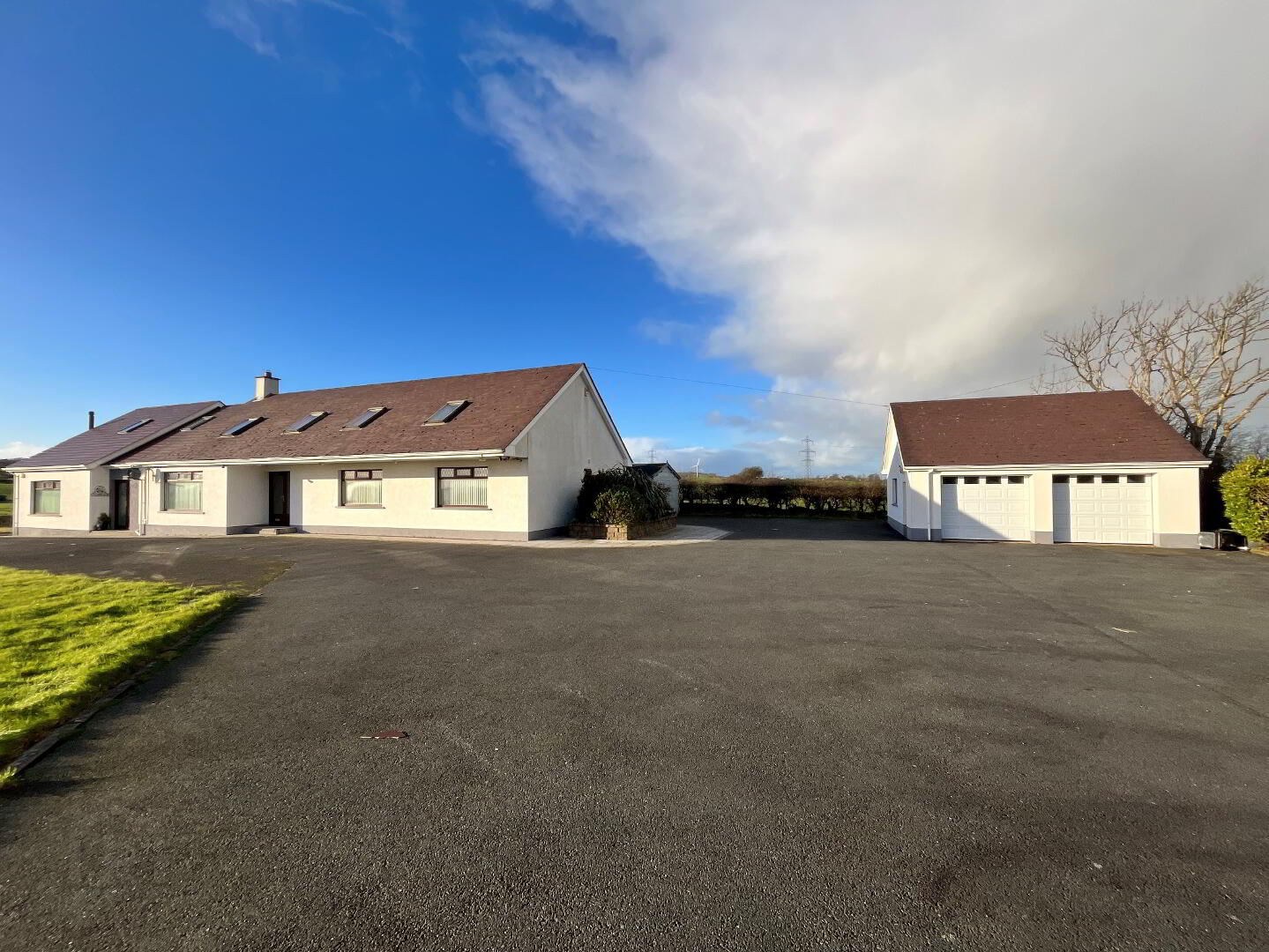 82 Paisley Road 1 of 25