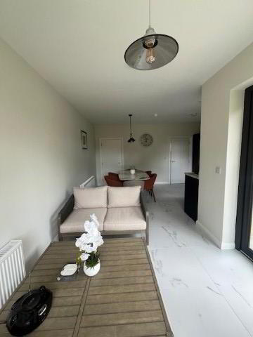 11 Willowfield Crescent 4 of 17