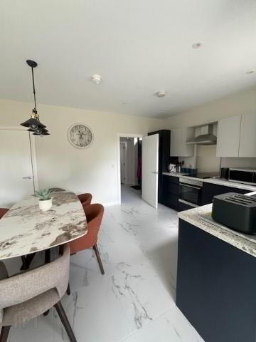 11 Willowfield Crescent 7 of 17
