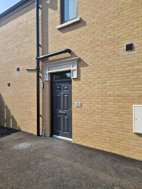 11 Willowfield Crescent 17 of 17
